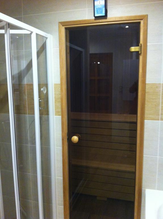 Falusi Vendégház Etyek Habitación foto